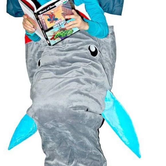 Small shark sleeping bag fleece blanket - Picture 3 of 4
